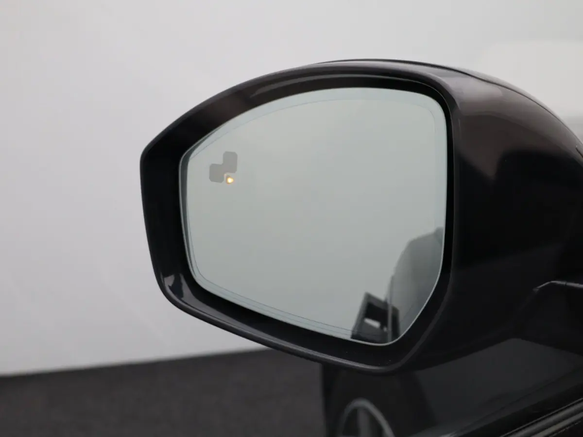2.0 P400e R-Dynamic SE
