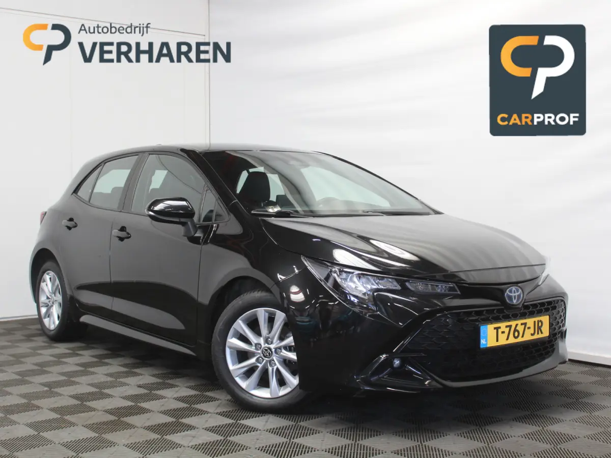 Hybrid 140 Active CARPLAY | ADAPCRUISE | CAMERA | LED | LMV16 | NAVI | DAB | CLIMATE