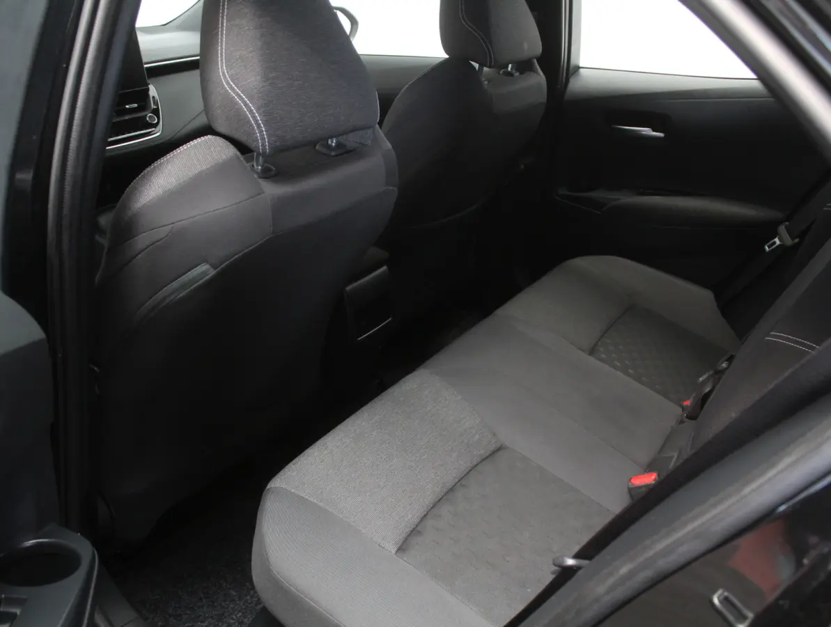 Hybrid 140 Active CARPLAY | ADAPCRUISE | CAMERA | LED | LMV16 | NAVI | DAB | CLIMATE