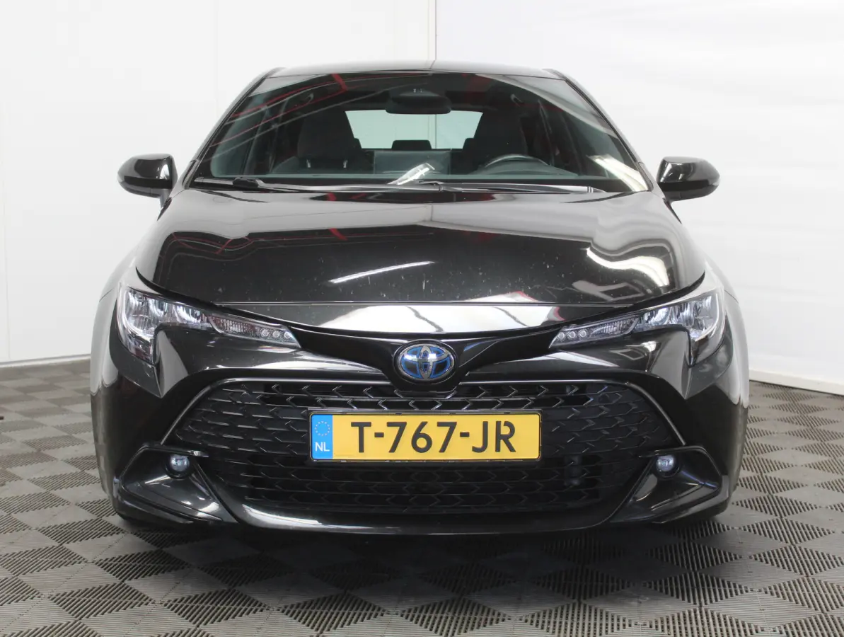 Hybrid 140 Active CARPLAY | ADAPCRUISE | CAMERA | LED | LMV16 | NAVI | DAB | CLIMATE