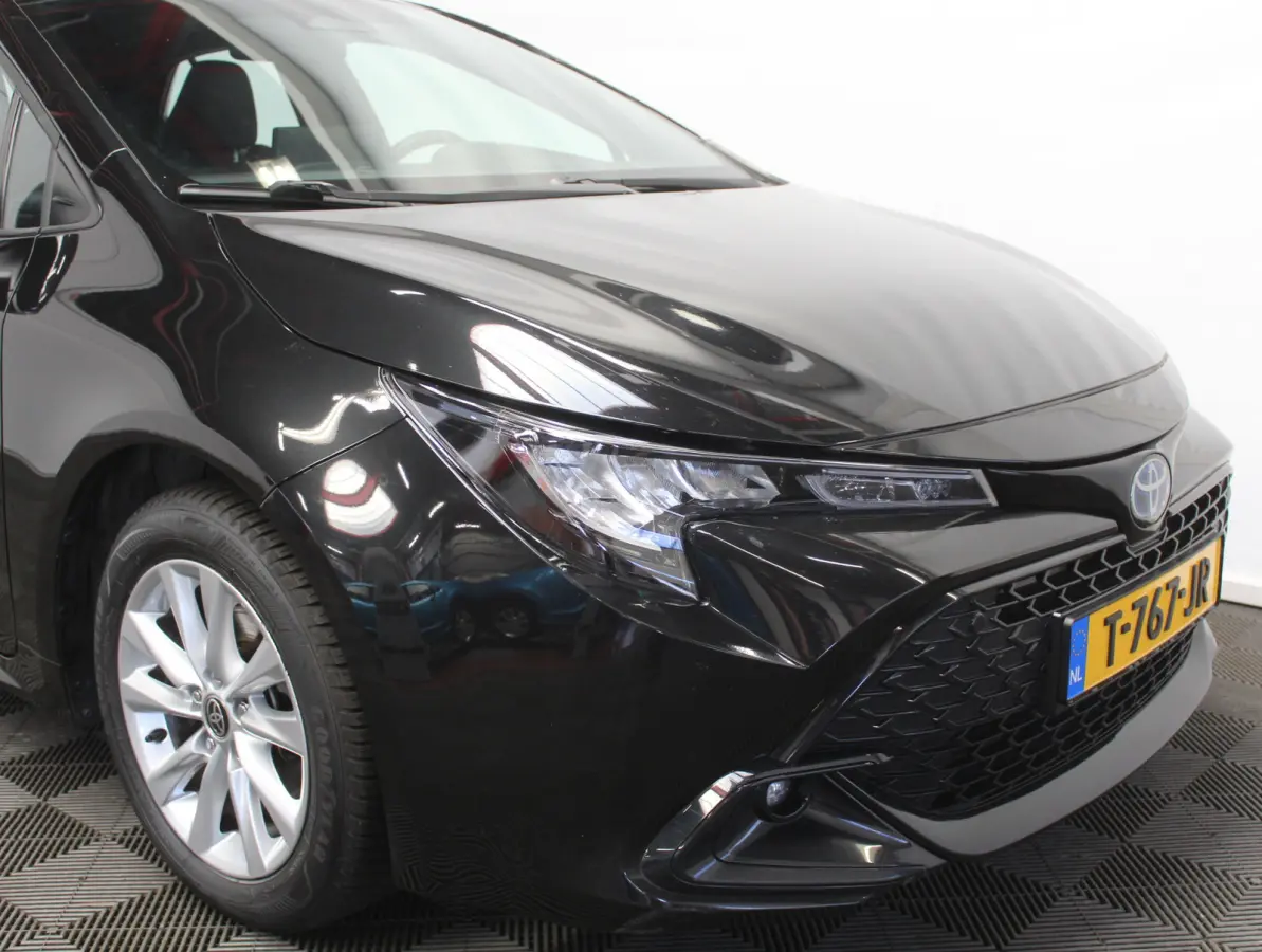 Hybrid 140 Active CARPLAY | ADAPCRUISE | CAMERA | LED | LMV16 | NAVI | DAB | CLIMATE