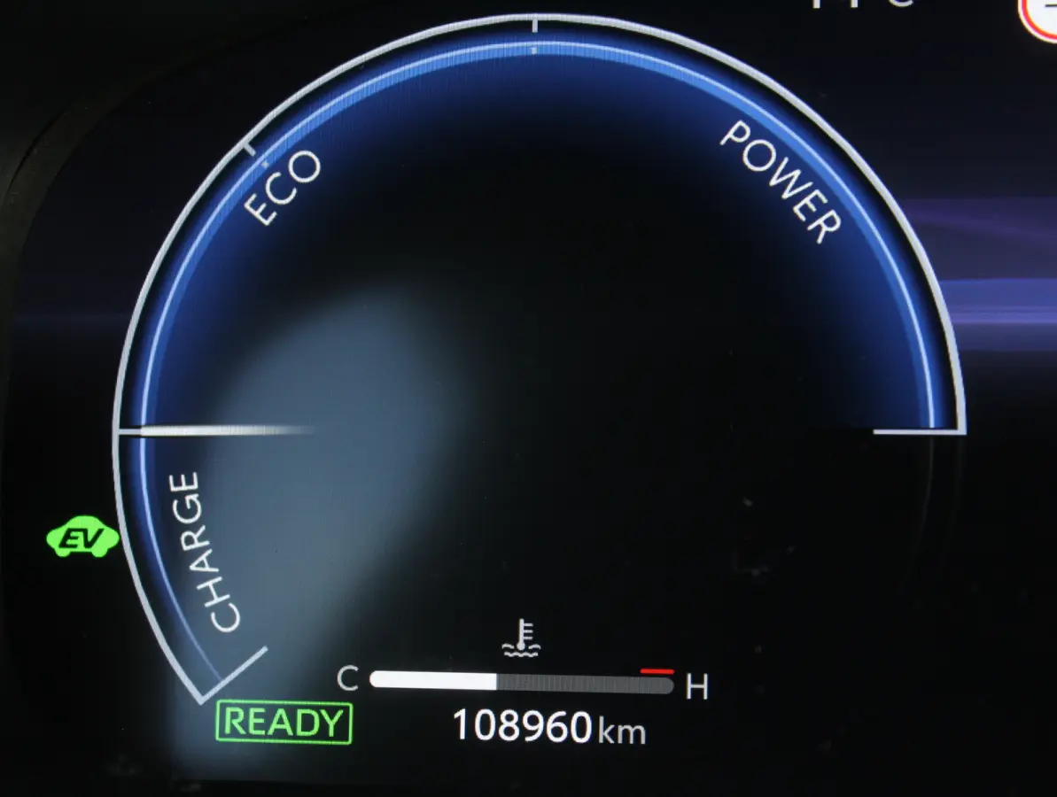 Hybrid 140 Active CARPLAY | ADAPCRUISE | CAMERA | LED | LMV16 | NAVI | DAB | CLIMATE