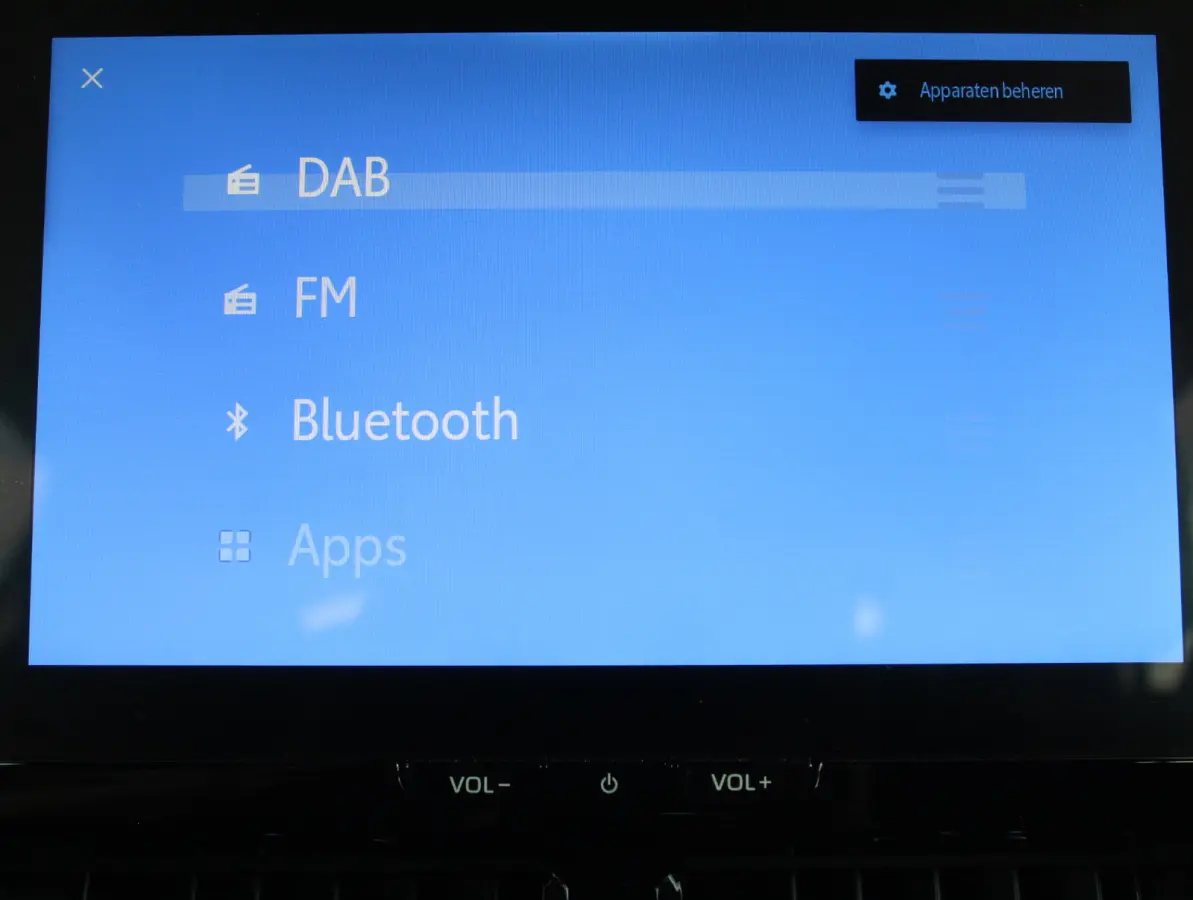 Hybrid 140 Active CARPLAY | ADAPCRUISE | CAMERA | LED | LMV16 | NAVI | DAB | CLIMATE