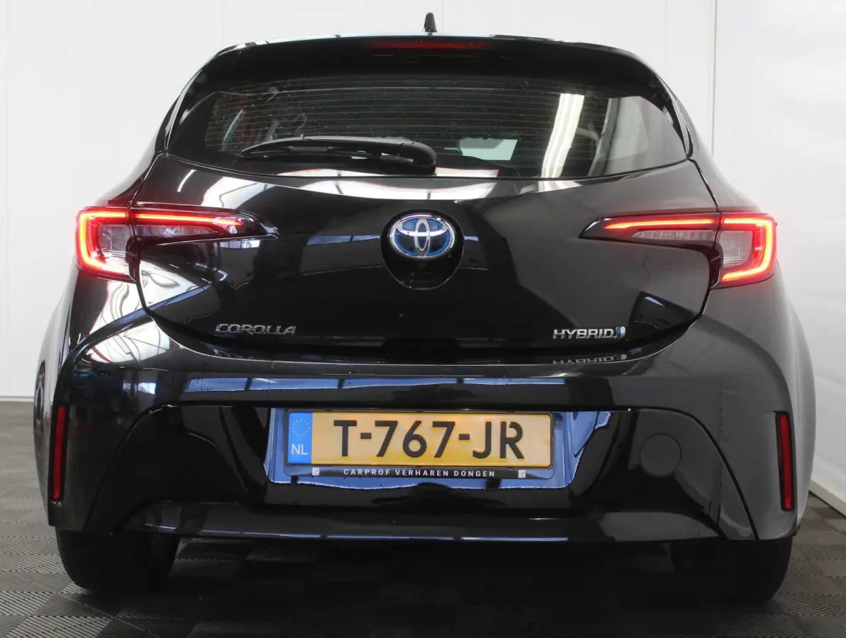 Hybrid 140 Active CARPLAY | ADAPCRUISE | CAMERA | LED | LMV16 | NAVI | DAB | CLIMATE