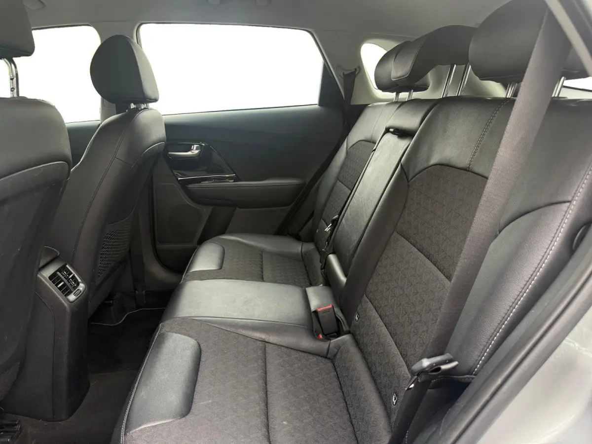 1.6 GDi Hybrid DynamicLine | Airco | Navi | Camera | Cruise Control |