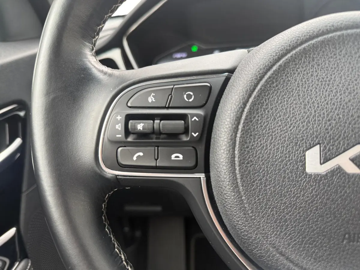 1.6 GDi Hybrid DynamicLine | Airco | Navi | Camera | Cruise Control |