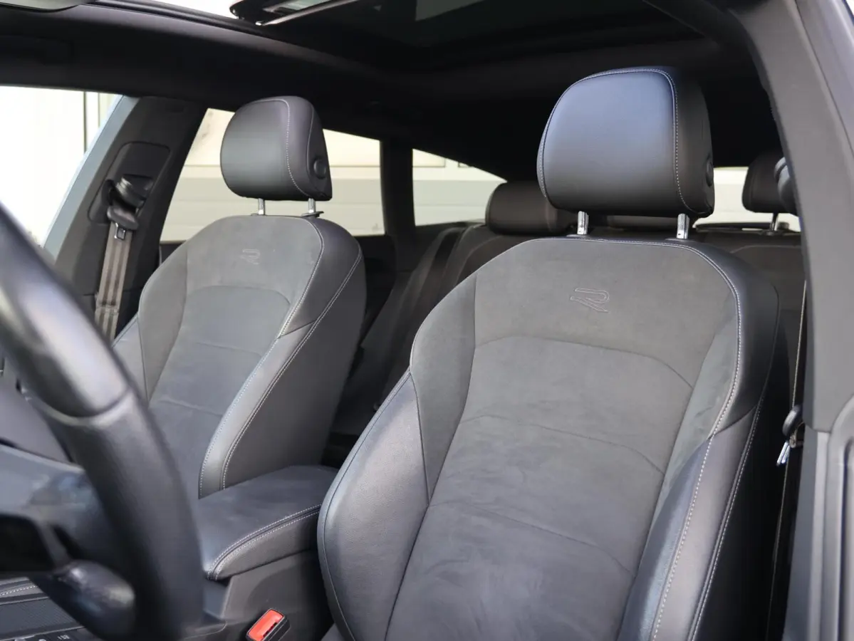 1.4 TSI eHybrid R-Line Business+ | Panoramadak