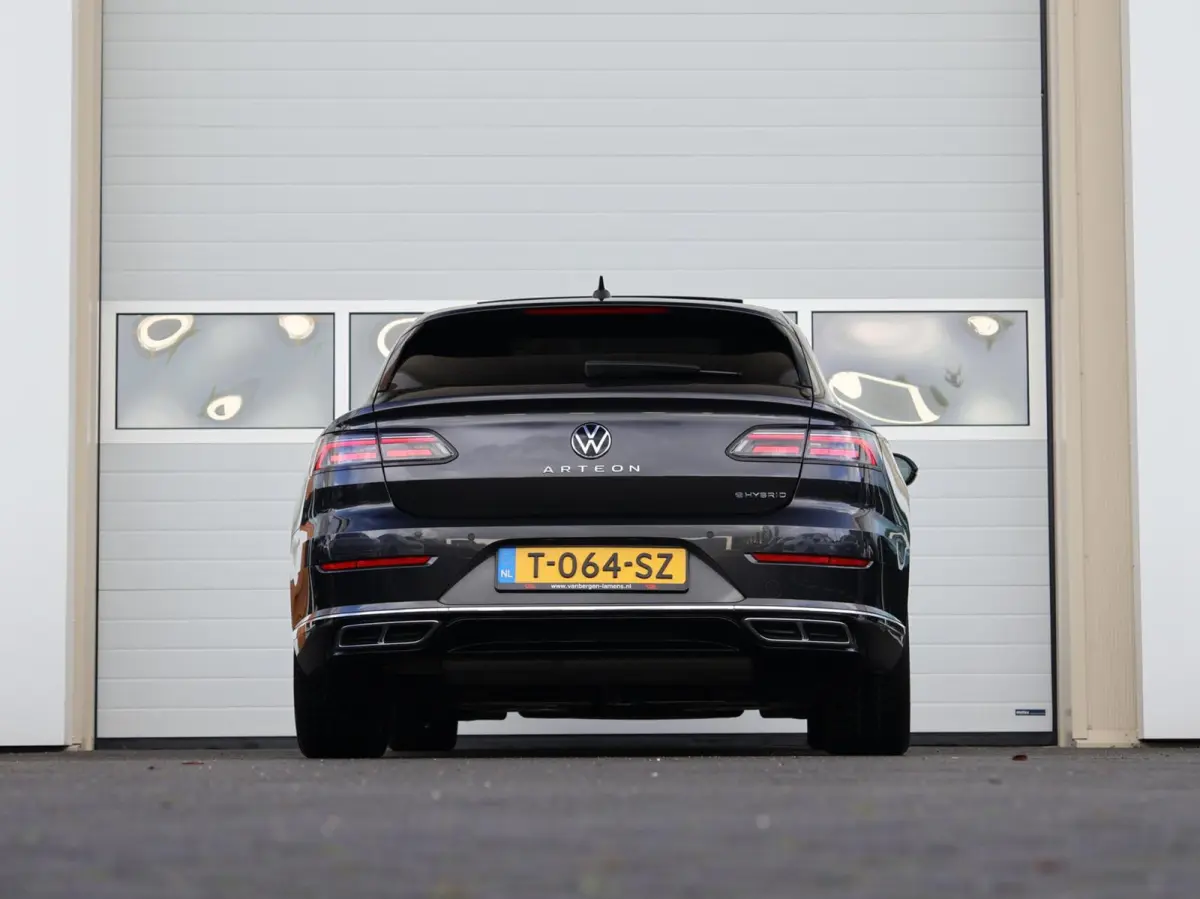 1.4 TSI eHybrid R-Line Business+ | Panoramadak