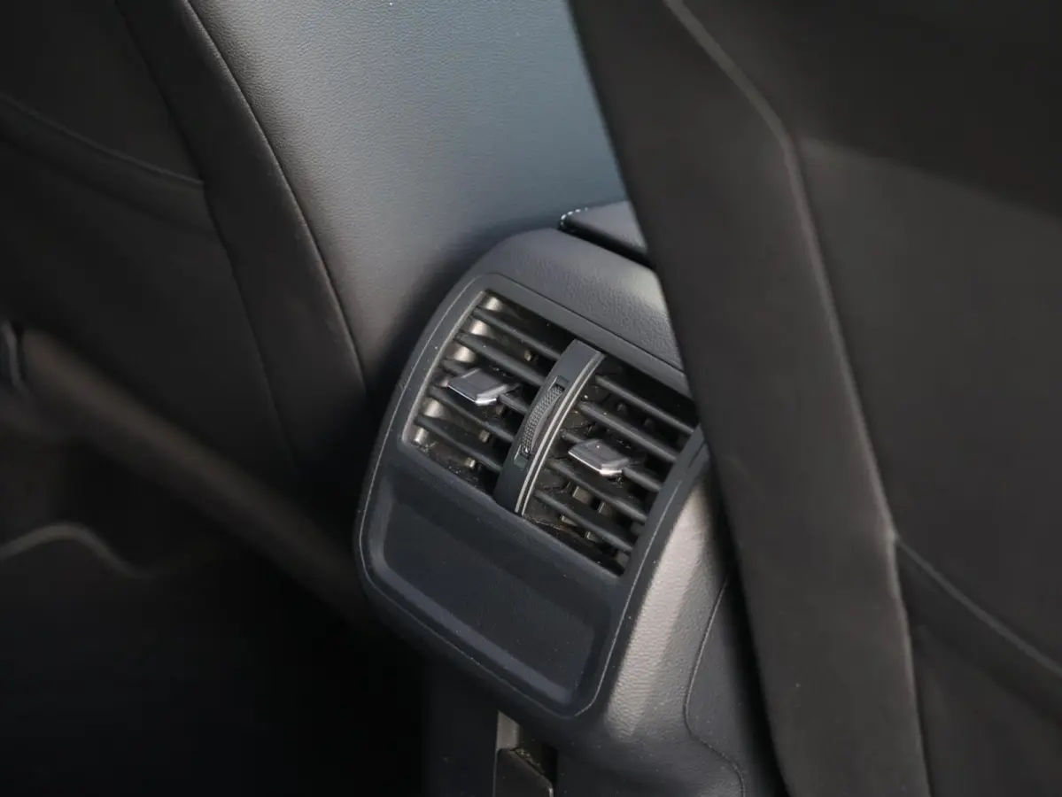 1.4 TSI eHybrid R-Line Business+ | Panoramadak