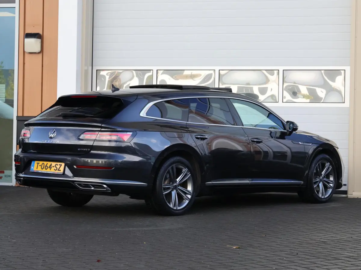 1.4 TSI eHybrid R-Line Business+ | Panoramadak