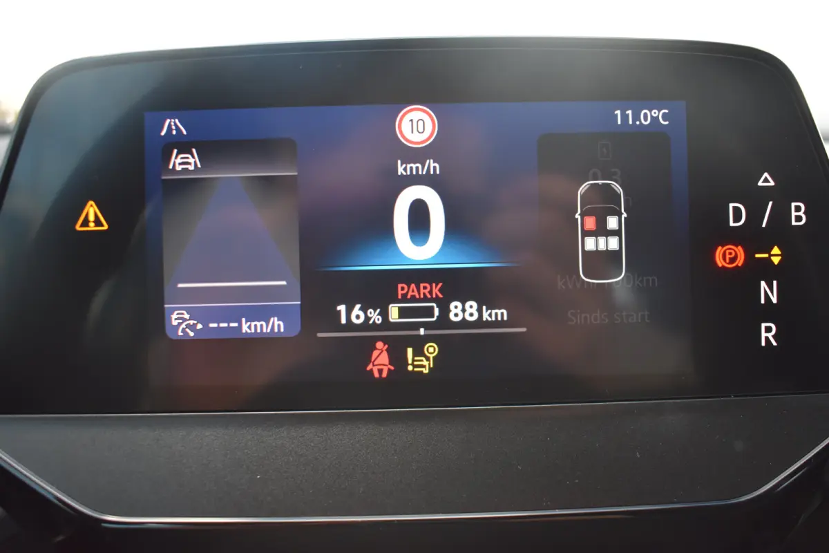 Pro Limited Edition Plus | 'App-Connect' draadloze smartphone integratie | Achterbank in ongelijke delen neerklapbaar incl. middenarmsteun en doorlaadmogelijkheid | Achterklep, elektrisch , 