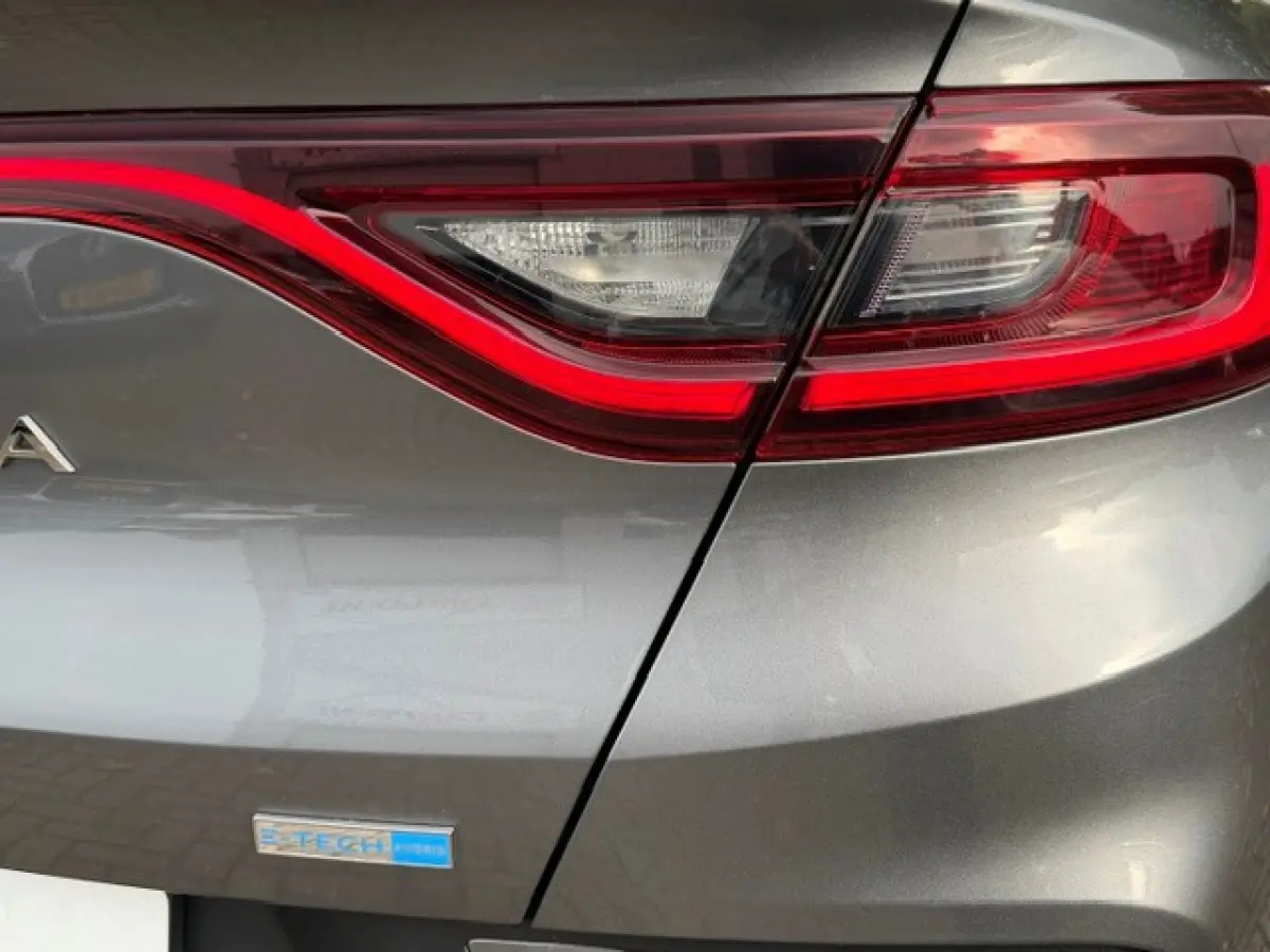 1.6 E-Tech Hybrid 145 R.S. Line Keyless LED Camera Topstaat!!