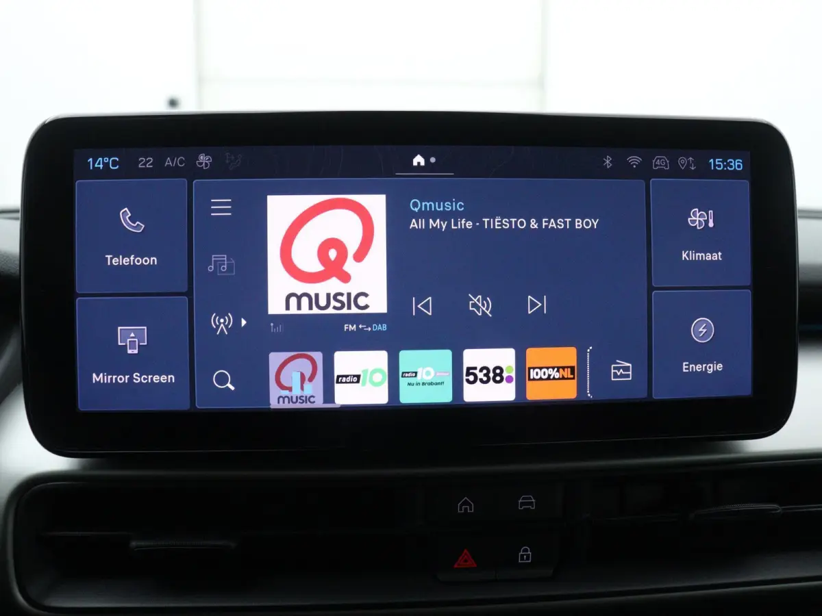 Summit 54 kWh | DEMONSTRATIE MODEL | NAV | CARPLAY | WINTER PACK | CAM | PDC | ECC | LMV |