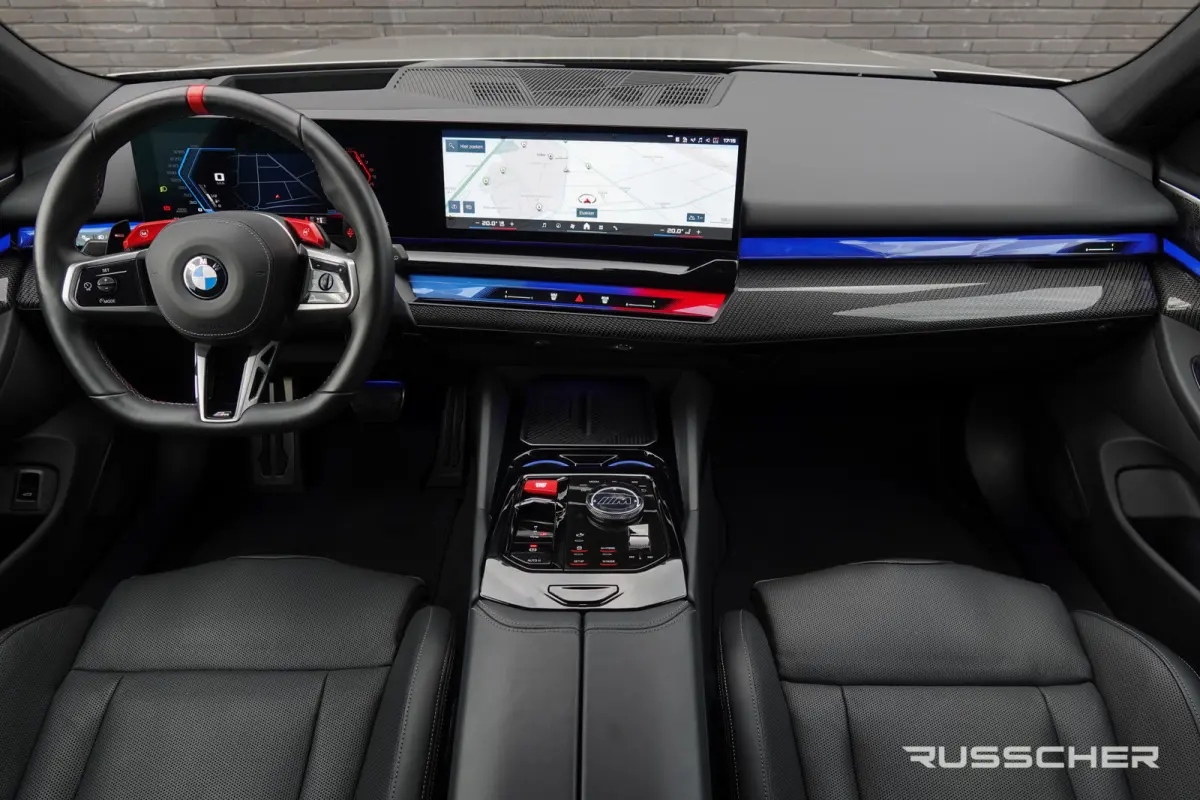 M5 727Pk 4.4L V8 Hybride | M-Drivers Package | Shadowline | Bowers&Wilkins | Matte Grey Aluminium wrap | 21''