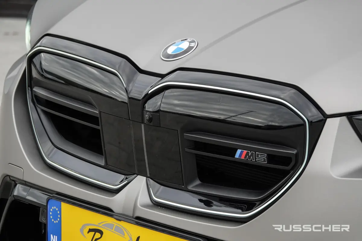 M5 727Pk 4.4L V8 Hybride | M-Drivers Package | Shadowline | Bowers&Wilkins | Matte Grey Aluminium wrap | 21''
