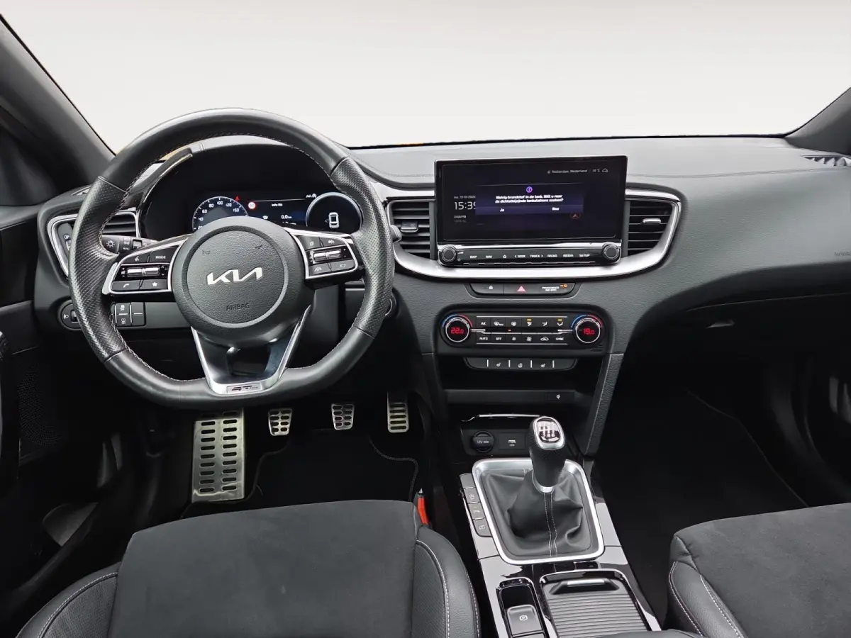 1.0 T-GDi GT-Line | Airco | Navi | Camera | Panoramadak | Stoelverwarming | Stuurverwarming | Cruise Control |