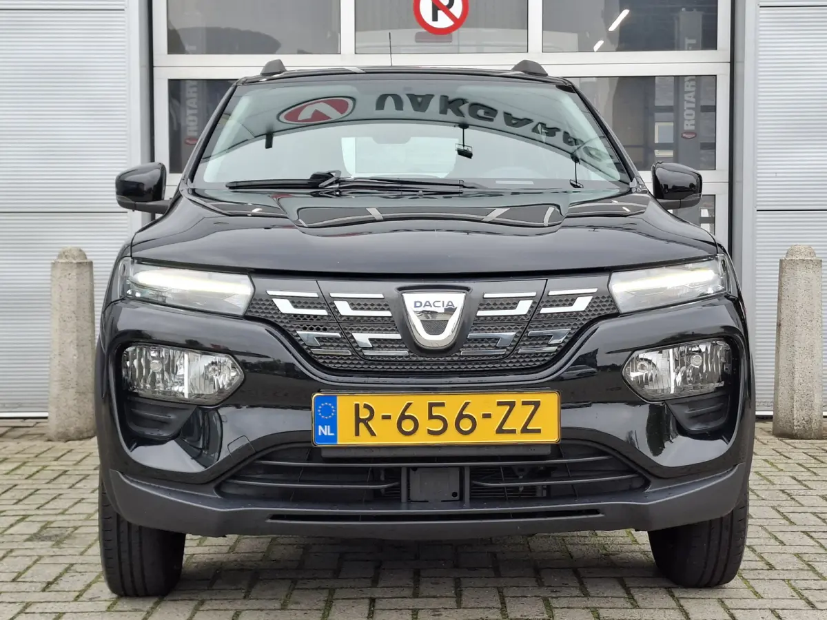 Comfort 27 kWh | SoH 93.3% | Lichtmetalen Velgen 14" | Radio | Airco | Kunstlederen/Stoffen Bekleding |