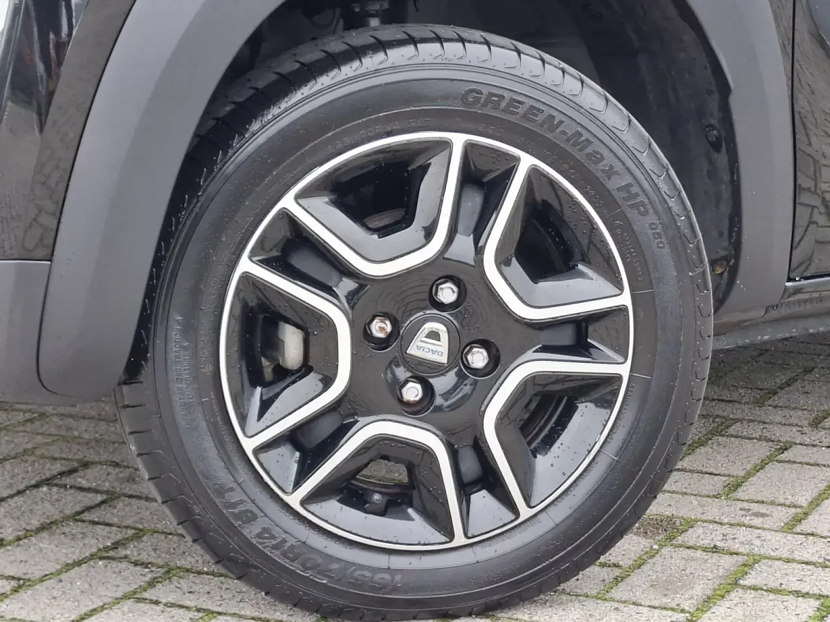Comfort 27 kWh | SoH 93.3% | Lichtmetalen Velgen 14" | Radio | Airco | Kunstlederen/Stoffen Bekleding |