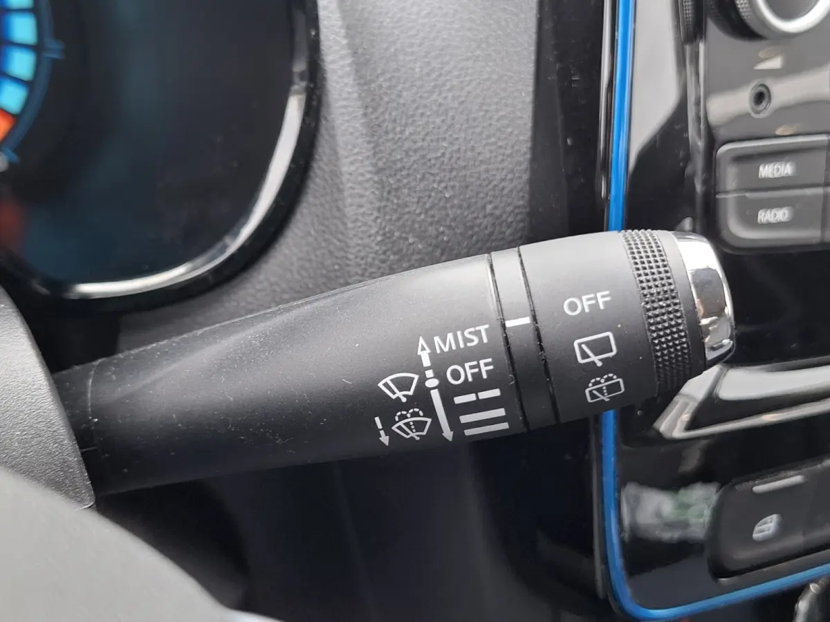 Comfort 27 kWh | SoH 93.3% | Lichtmetalen Velgen 14" | Radio | Airco | Kunstlederen/Stoffen Bekleding |