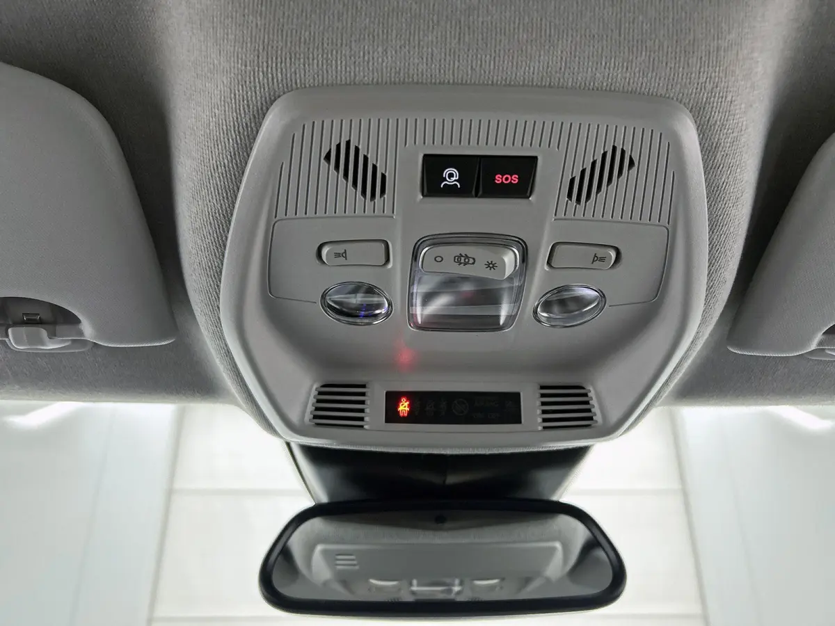 1.2 110pk Hybrid GS Automaat Stoel & Stuur & Voorruit verwarming | Climate Control | Cruise Control | Navigatie | Camera | Apple Carplay/Android Auto |