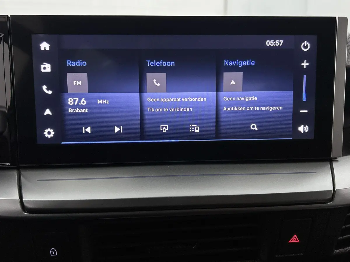 1.2 110pk Hybrid GS Automaat Stoel & Stuur & Voorruit verwarming | Climate Control | Cruise Control | Navigatie | Camera | Apple Carplay/Android Auto |