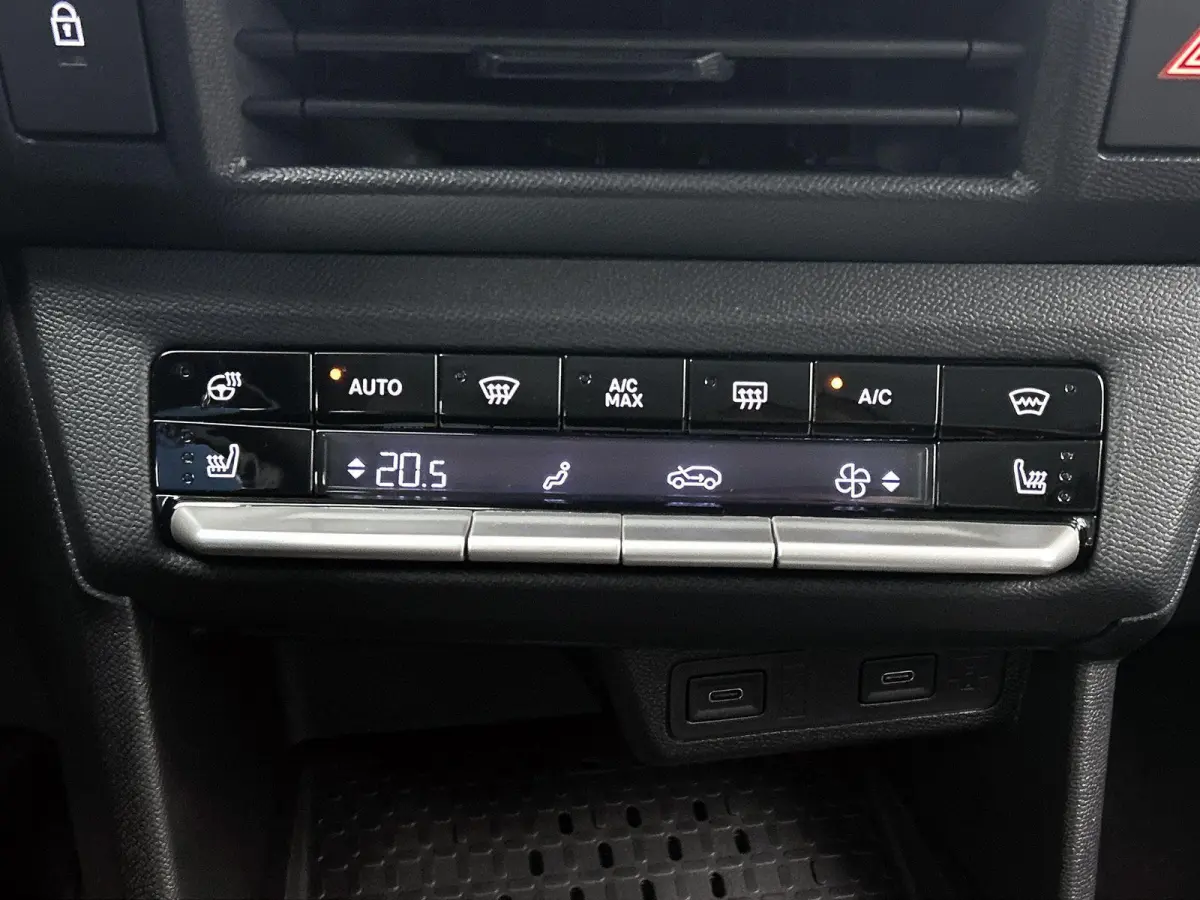 1.2 110pk Hybrid GS Automaat Stoel & Stuur & Voorruit verwarming | Climate Control | Cruise Control | Navigatie | Camera | Apple Carplay/Android Auto |