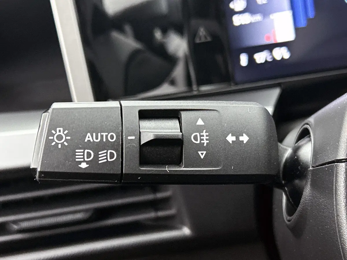1.2 110pk Hybrid GS Automaat Stoel & Stuur & Voorruit verwarming | Climate Control | Cruise Control | Navigatie | Camera | Apple Carplay/Android Auto |