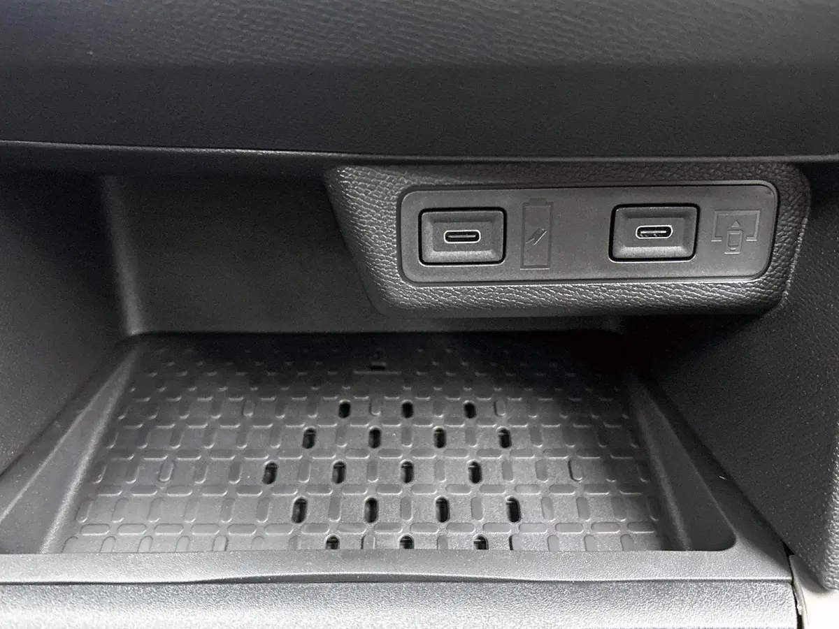 1.2 110pk Hybrid GS Automaat Stoel & Stuur & Voorruit verwarming | Climate Control | Cruise Control | Navigatie | Camera | Apple Carplay/Android Auto |