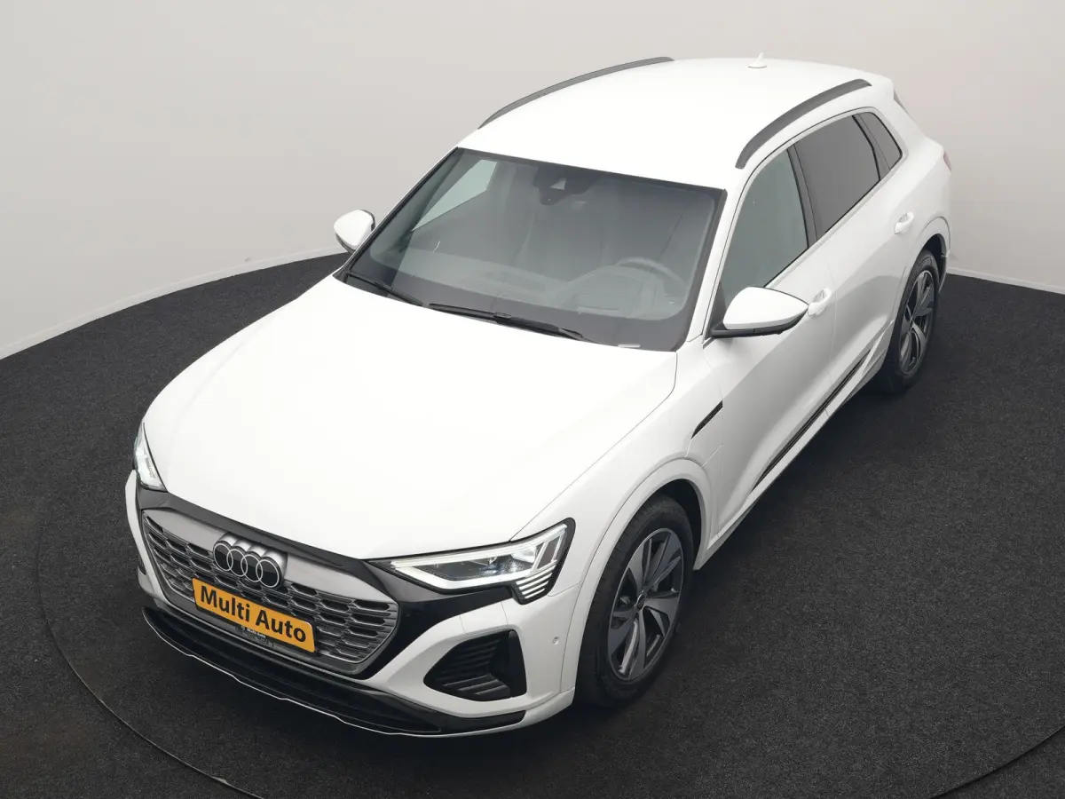 55 quattro S Line 114 kWh Dealer O.H | Trekhaak Afn. | Luchtvering | 360 Camera | Head Up | Adaptive Cruise | Matrix LED | Alcantara Sportstoelen Verwarmd | Apple Carplay | Keyless | Blis | 