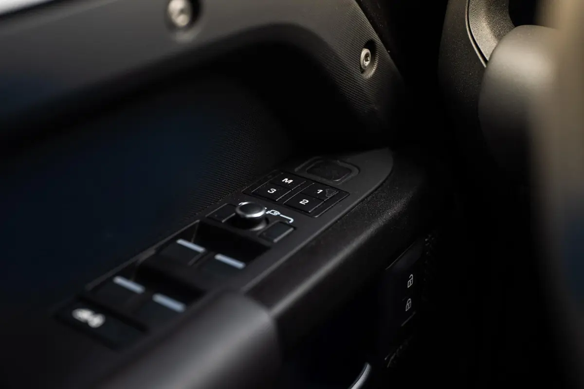 5.0 P525 110 V8 Carpathian Edition | Milltek | Matte PPF | PowerPack | Auto-Terrain | 360 | CarPlay |
