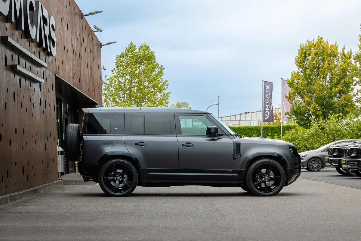 5.0 P525 110 V8 Carpathian Edition | Milltek | Matte PPF | PowerPack | Auto-Terrain | 360 | CarPlay |