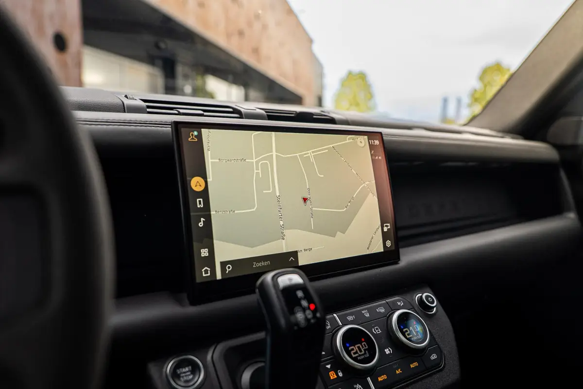 5.0 P525 110 V8 Carpathian Edition | Milltek | Matte PPF | PowerPack | Auto-Terrain | 360 | CarPlay |