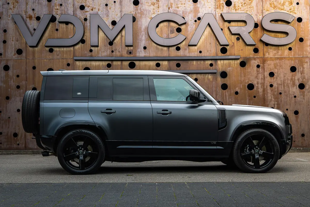 5.0 P525 110 V8 Carpathian Edition | Milltek | Matte PPF | PowerPack | Auto-Terrain | 360 | CarPlay |