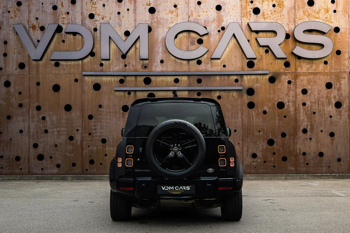 5.0 P525 110 V8 Carpathian Edition | Milltek | Matte PPF | PowerPack | Auto-Terrain | 360 | CarPlay |