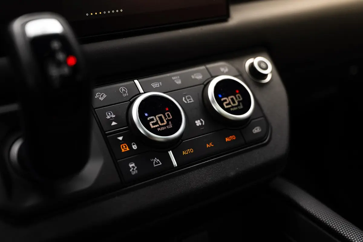 5.0 P525 110 V8 Carpathian Edition | Milltek | Matte PPF | PowerPack | Auto-Terrain | 360 | CarPlay |