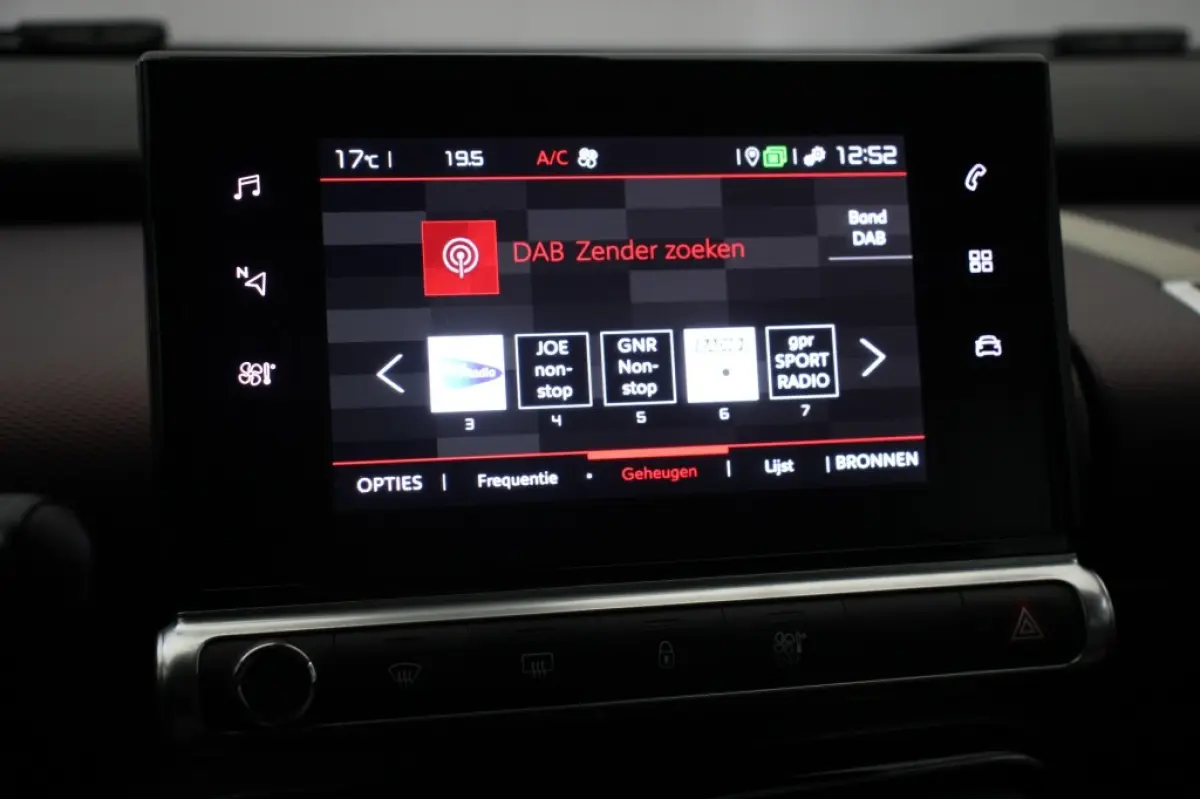 1.2 PureTech Business - Carplay, Navi, Cruise, Trekhaak
