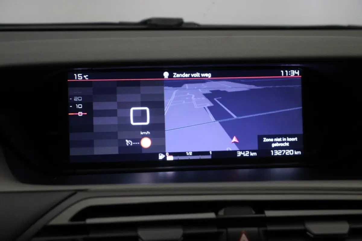 1.2 PureTech Feel 7 Persoons - Trekhaak, Carplay, Navi, Cruise
