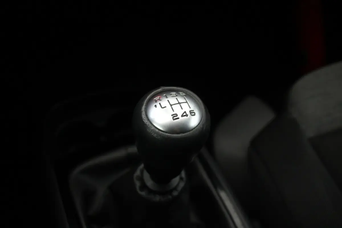1.2 PureTech Feel 7 Persoons - Trekhaak, Carplay, Navi, Cruise
