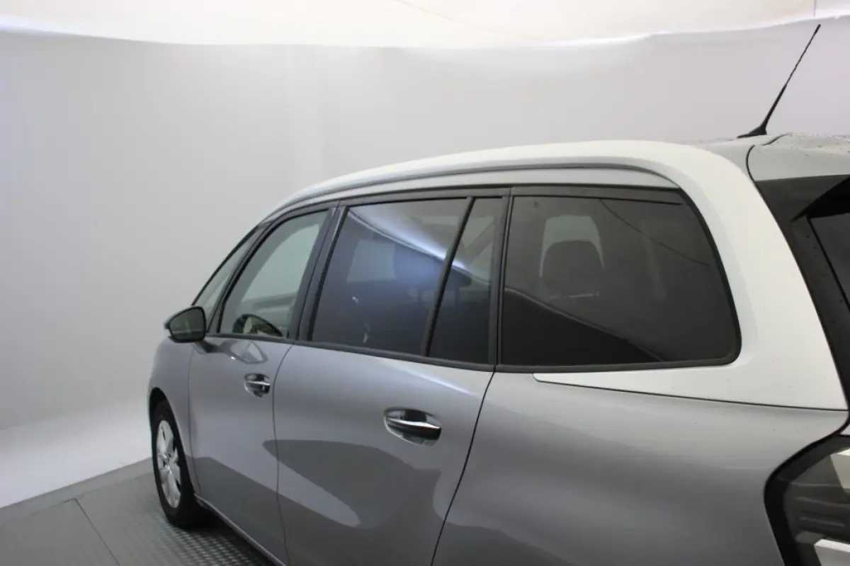 1.2 PureTech Feel 7 Persoons - Trekhaak, Carplay, Navi, Cruise