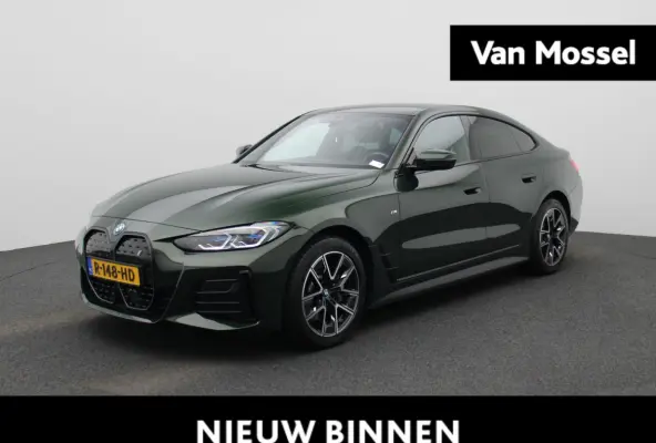 eDrive40 High Executive 84 kWh | WORDT VERWACHT | ACHTERUITRIJCAMERA | HEAD-UP | ELEKTRISCHE KOFFERKLEP | STOELVERWARMING | APPLE CARPLAY - ANDROID AUTO | ADAPTIVE CRUISE CONTROL |