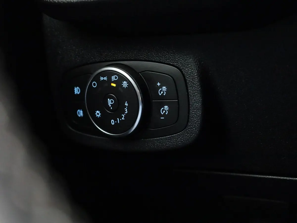 1.0 EcoBoost Hybrid ST-Line | WORDT VERWACHT | ACHTERUITRIJCAMERA | CLIMATE CONTROL | LED | CRUISE CONTROL | APPLE CARPLAY - ANDROID AUTO | KEYLESS START |