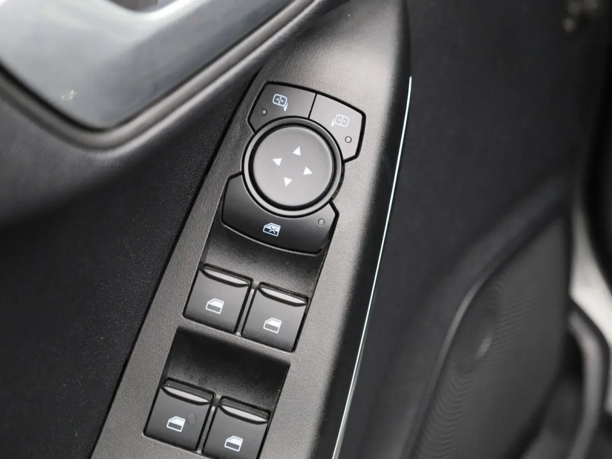 1.0 EcoBoost Hybrid ST-Line | WORDT VERWACHT | ACHTERUITRIJCAMERA | CLIMATE CONTROL | LED | CRUISE CONTROL | APPLE CARPLAY - ANDROID AUTO | KEYLESS START |