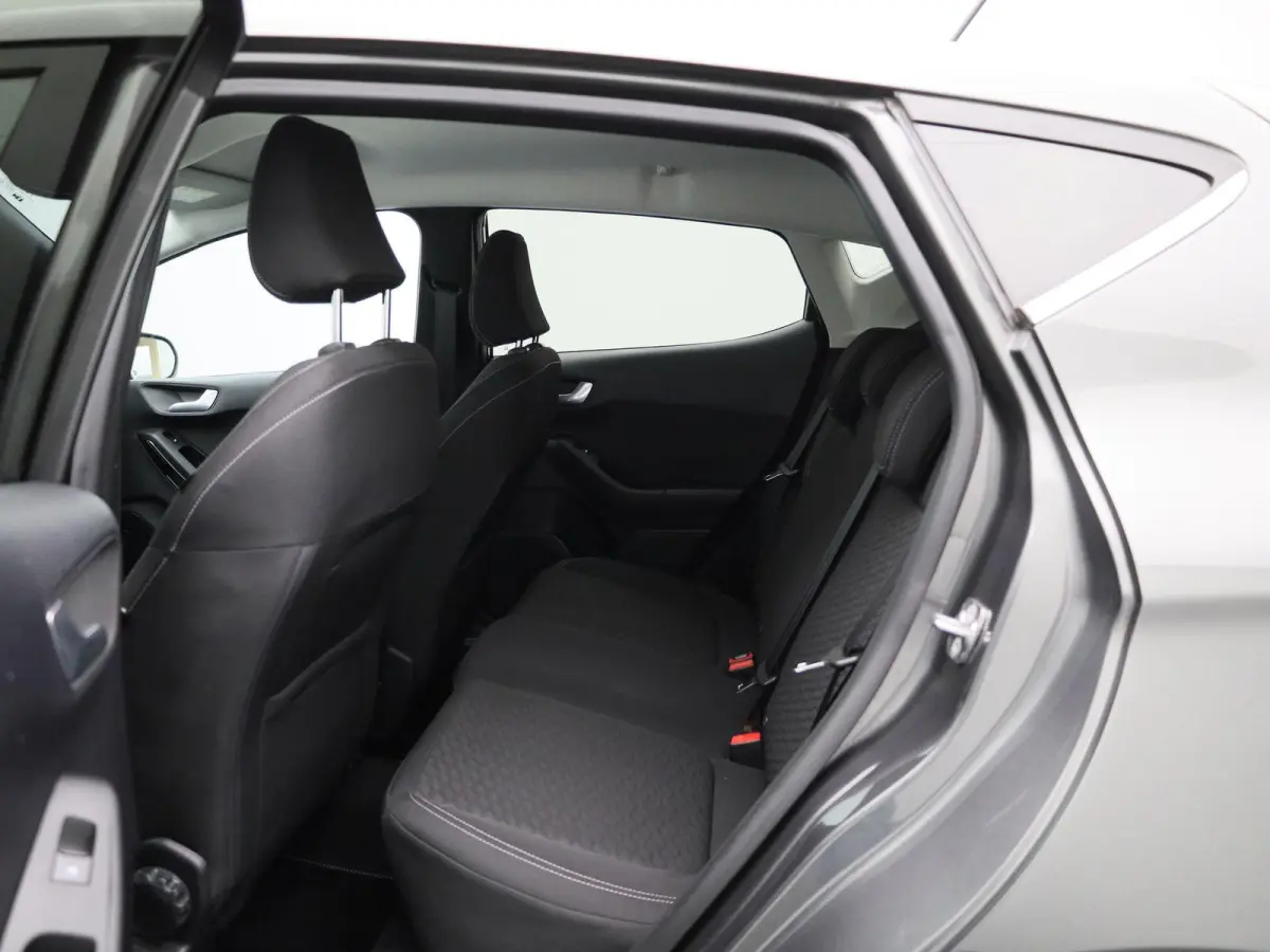 1.0 EcoBoost Hybrid ST-Line | WORDT VERWACHT | ACHTERUITRIJCAMERA | CLIMATE CONTROL | LED | CRUISE CONTROL | APPLE CARPLAY - ANDROID AUTO | KEYLESS START |