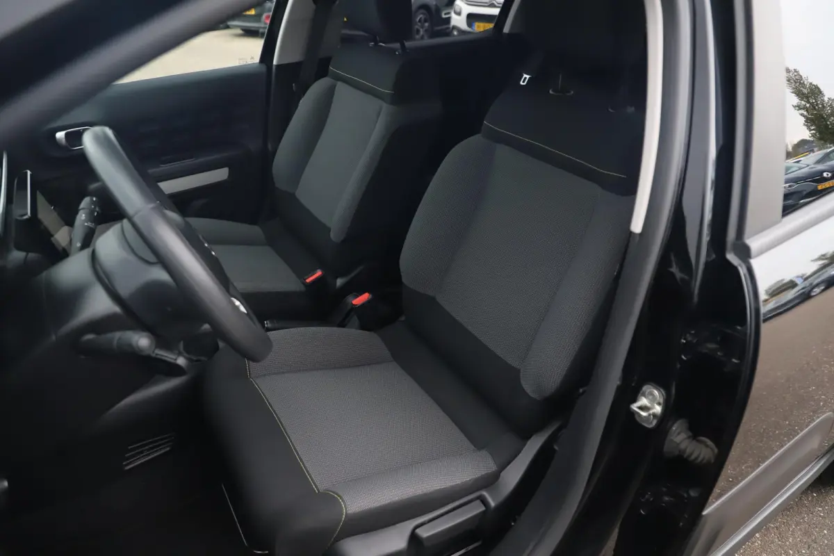 1.2 PureTech Feel Navigatie Carplay Android Climate Cruise Control Rijstrooksensor Parkeersensor