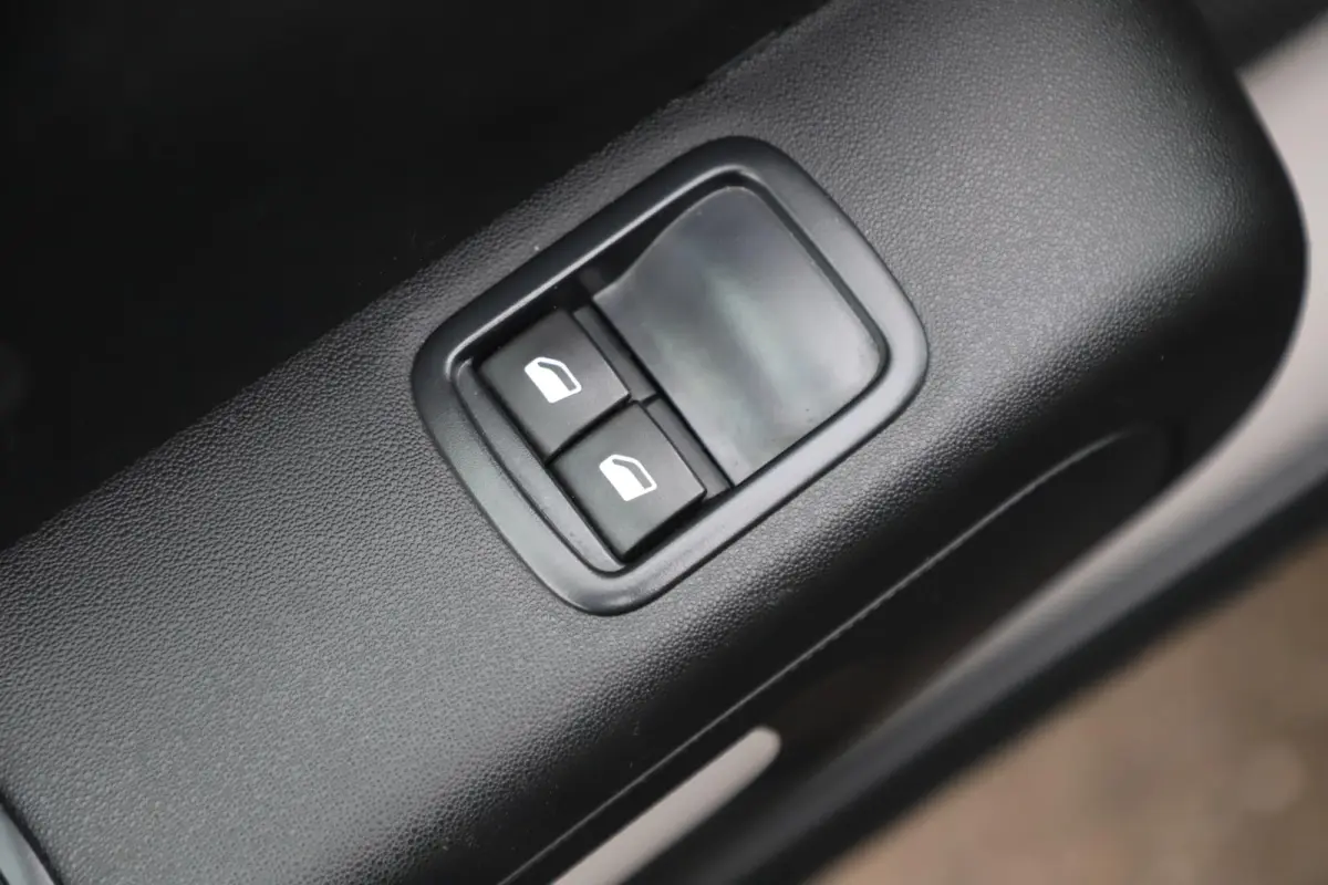 1.2 PureTech Feel Navigatie Carplay Android Climate Cruise Control Rijstrooksensor Parkeersensor