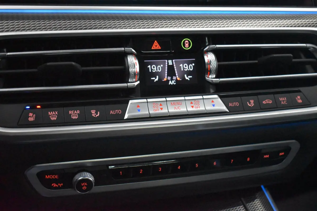 45e M-Sport xDrive 394pk | AKRAPOVIC | STOELVENTILATIE