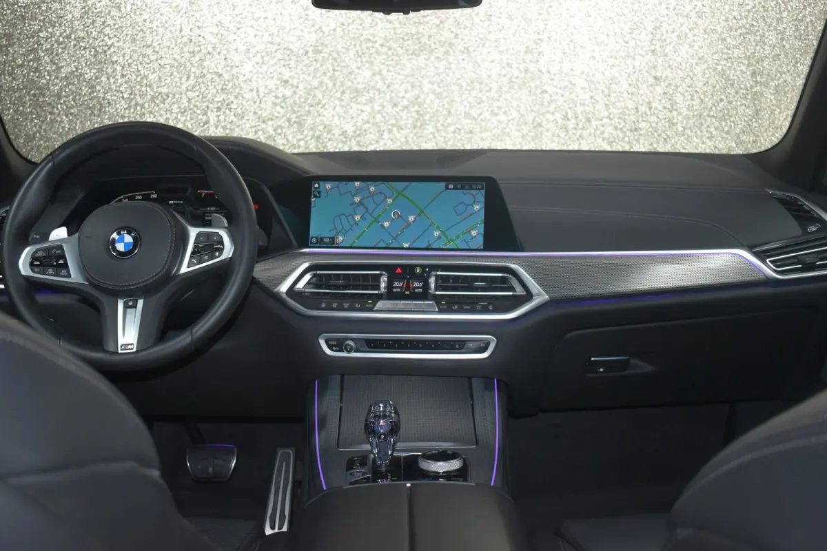 45e M-Sport xDrive 394pk | AKRAPOVIC | STOELVENTILATIE