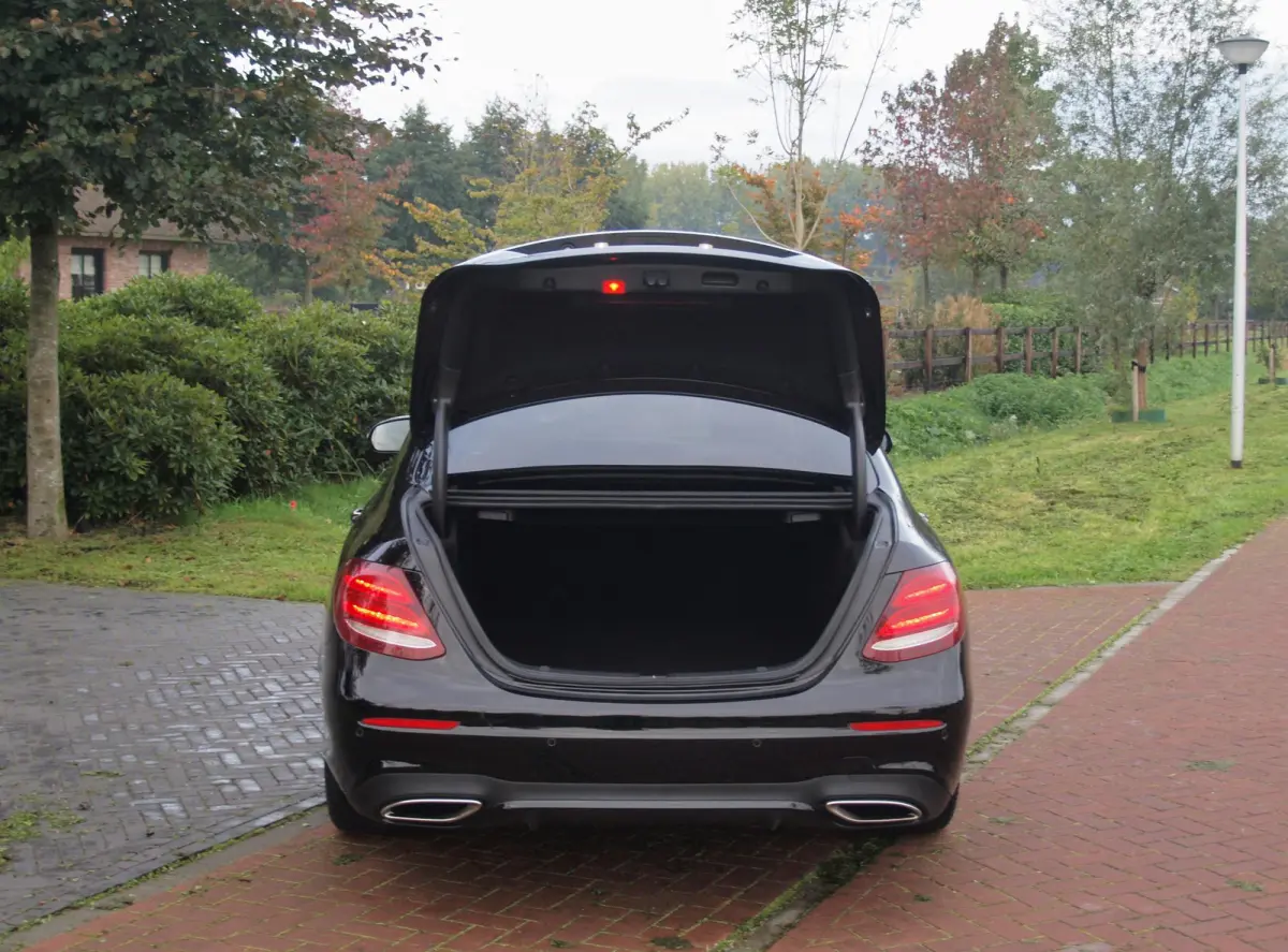 200 Prestige Plus AMG | Widescreen Display | AMG-Pakket | Burmester | Sfeerverlichting | Camera | Stoelmemory | Apple Carplay |