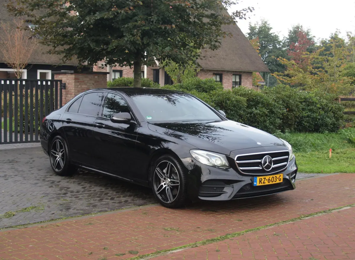 200 Prestige Plus AMG | Widescreen Display | AMG-Pakket | Burmester | Sfeerverlichting | Camera | Stoelmemory | Apple Carplay |