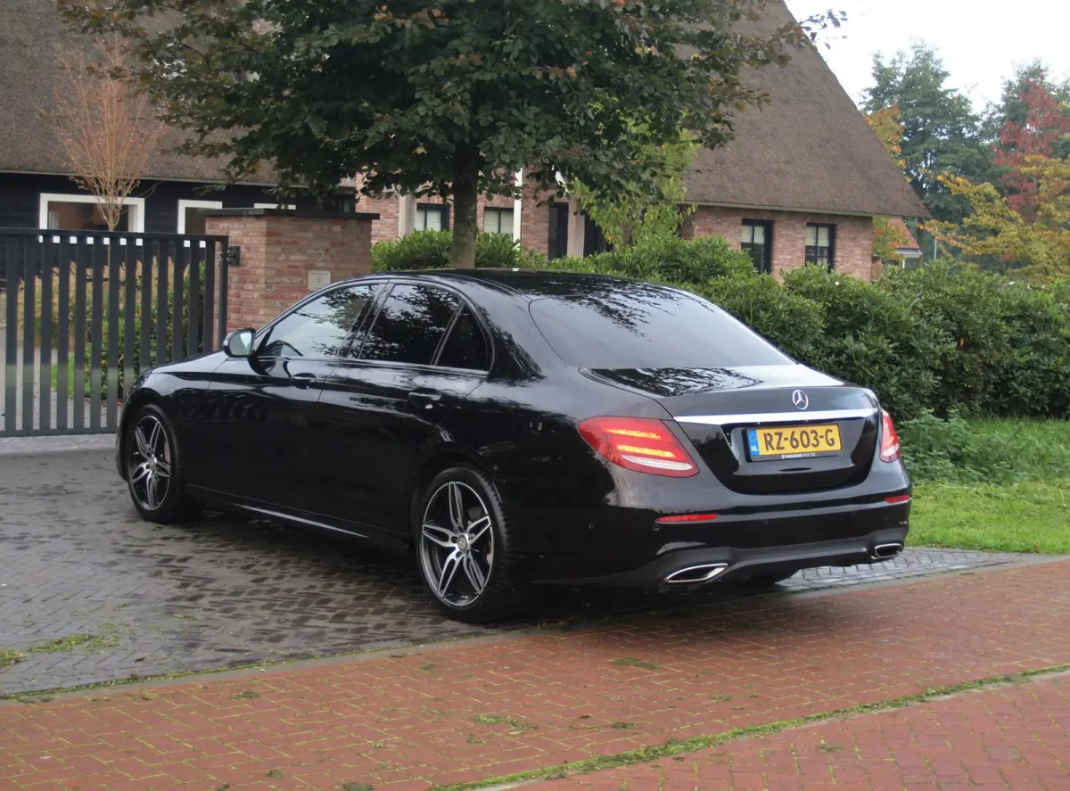200 Prestige Plus AMG | Widescreen Display | AMG-Pakket | Burmester | Sfeerverlichting | Camera | Stoelmemory | Apple Carplay |